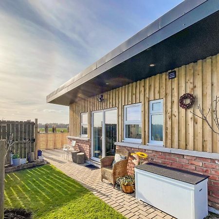Orchard Chalet Arnhall Экстерьер фото