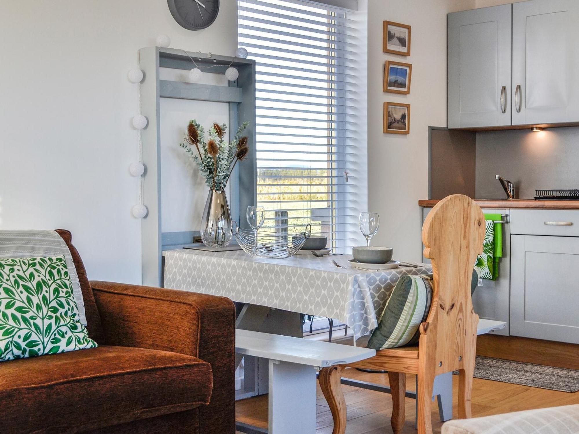 Orchard Chalet Arnhall Экстерьер фото